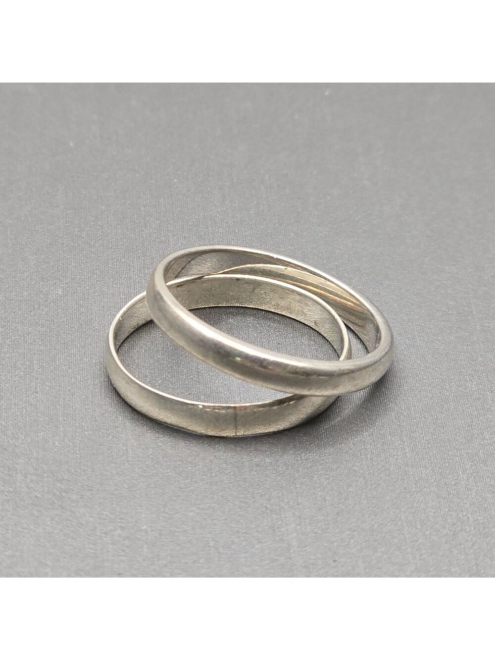 Sterling Silver Ring Lot Stackable Bands Assorted Sizes 5.75 to 8 15.24g - Picture 4 of 8